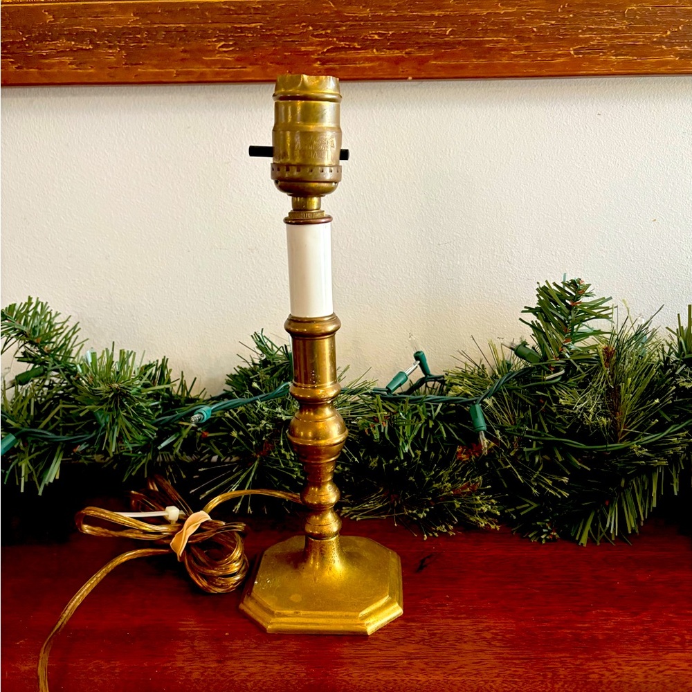Brass candlestick lamp! Works!!
